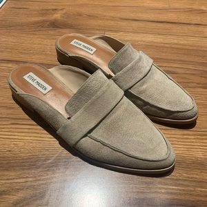 STEVE MADDEN FLAVOR FLAT MULES